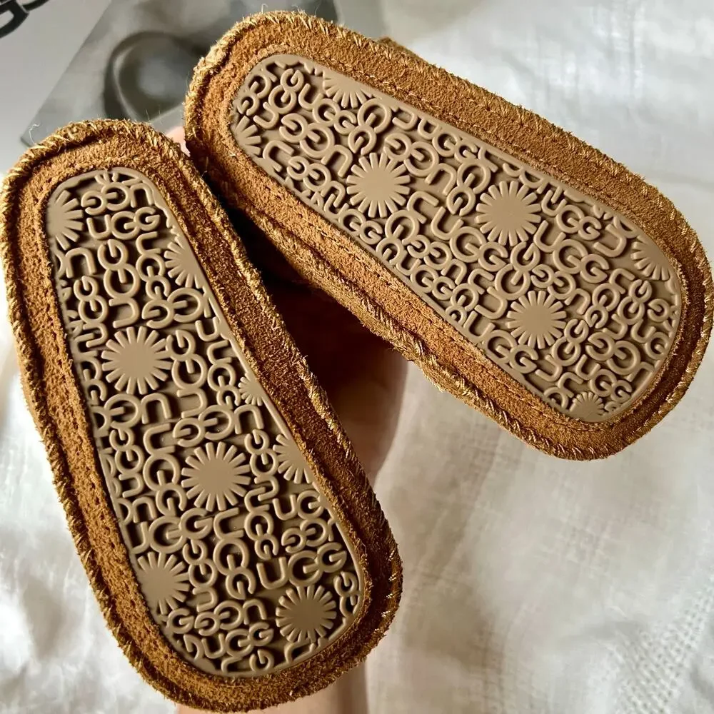 UGG Baby Neumel Chestnut Suede Boots Brown New in Box Size 2/3 6-12 Months